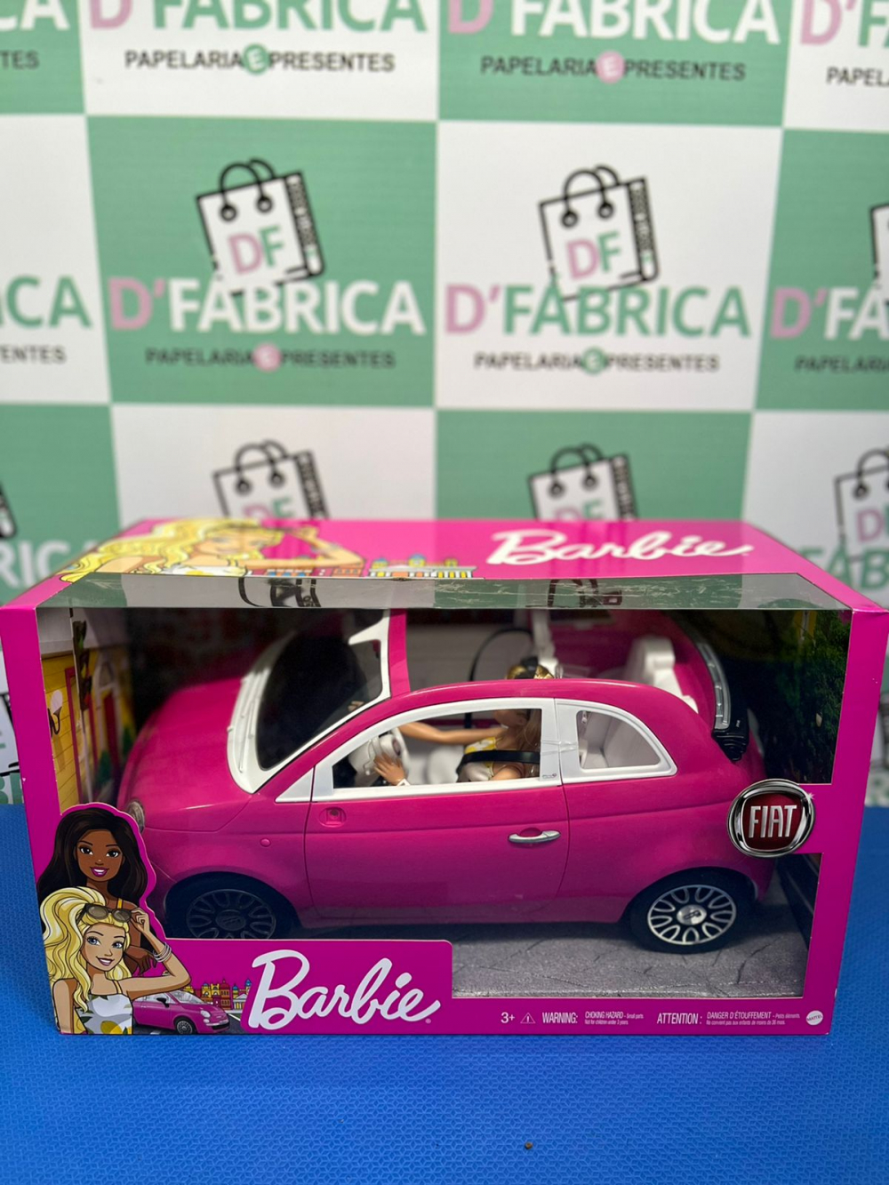 BARBIE ESTATE BARBIE + FIAT (CARRO)